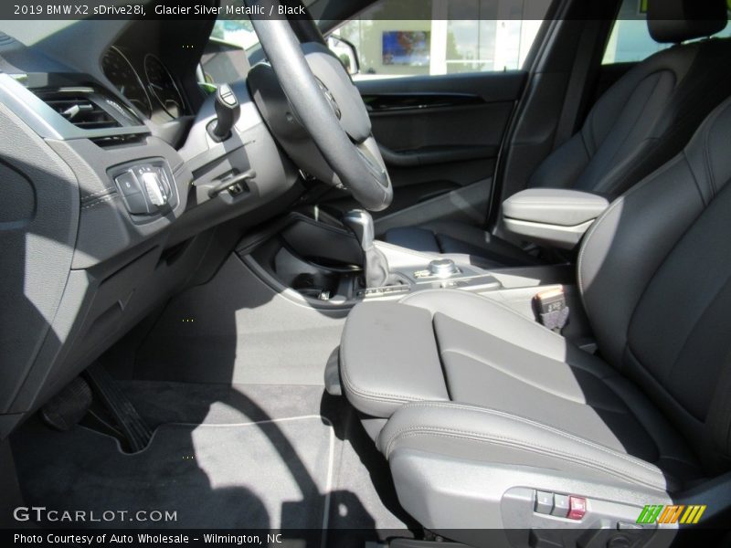 Glacier Silver Metallic / Black 2019 BMW X2 sDrive28i