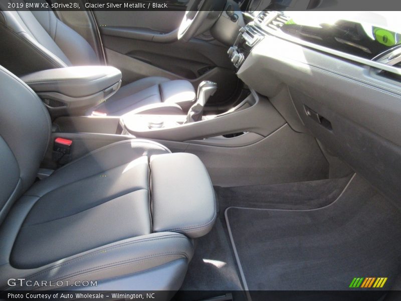 Glacier Silver Metallic / Black 2019 BMW X2 sDrive28i