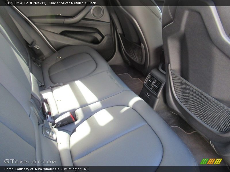 Glacier Silver Metallic / Black 2019 BMW X2 sDrive28i