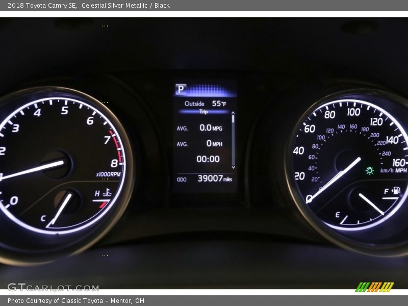 Celestial Silver Metallic / Black 2018 Toyota Camry SE