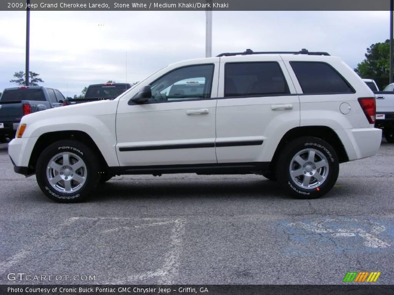 Stone White / Medium Khaki/Dark Khaki 2009 Jeep Grand Cherokee Laredo