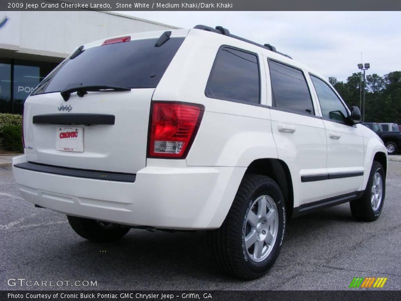 Stone White / Medium Khaki/Dark Khaki 2009 Jeep Grand Cherokee Laredo