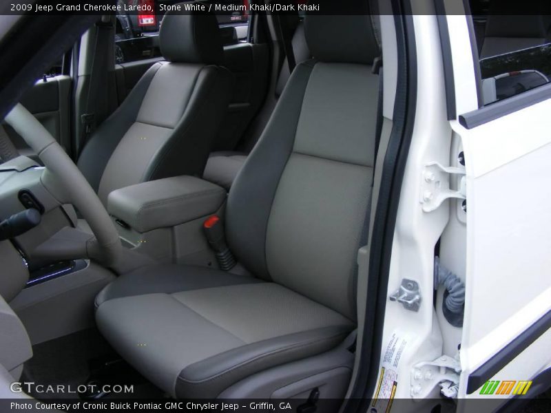 Stone White / Medium Khaki/Dark Khaki 2009 Jeep Grand Cherokee Laredo