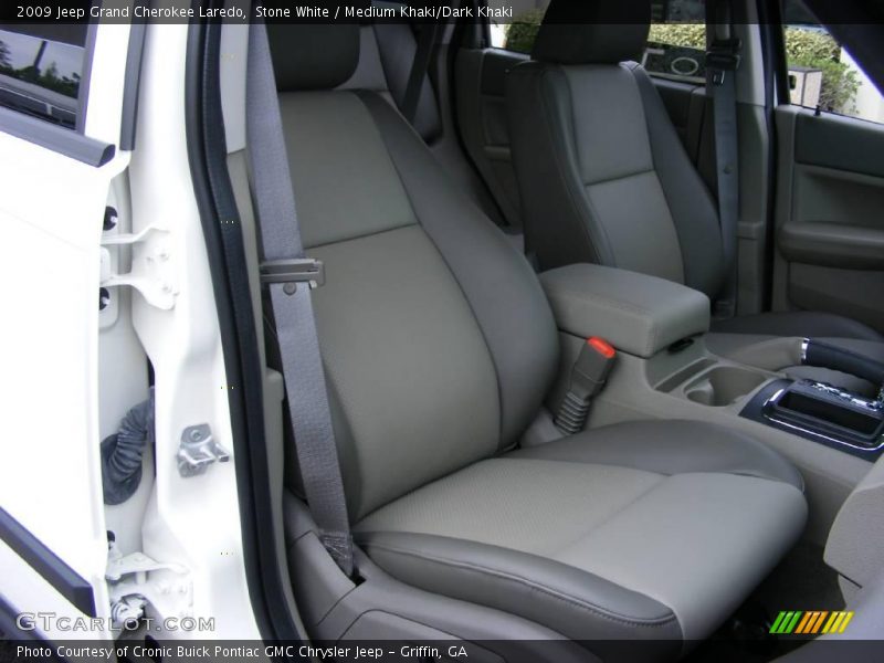 Stone White / Medium Khaki/Dark Khaki 2009 Jeep Grand Cherokee Laredo