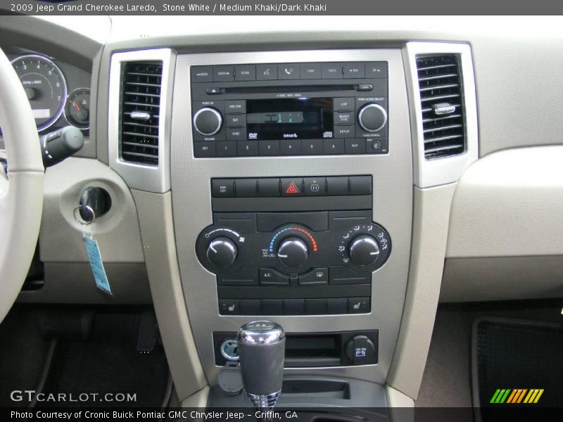 Stone White / Medium Khaki/Dark Khaki 2009 Jeep Grand Cherokee Laredo