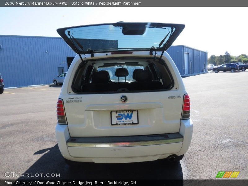 Oxford White / Pebble/Light Parchment 2006 Mercury Mariner Luxury 4WD