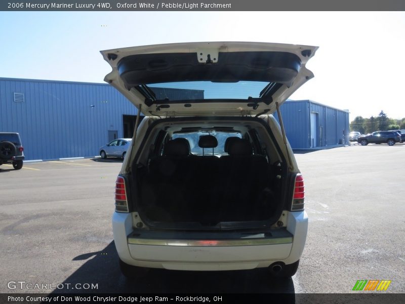 Oxford White / Pebble/Light Parchment 2006 Mercury Mariner Luxury 4WD