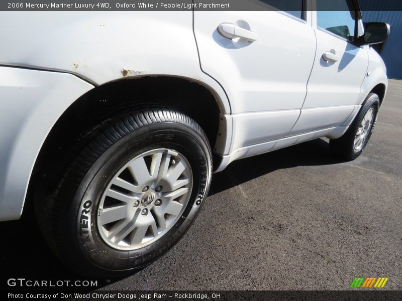 Oxford White / Pebble/Light Parchment 2006 Mercury Mariner Luxury 4WD