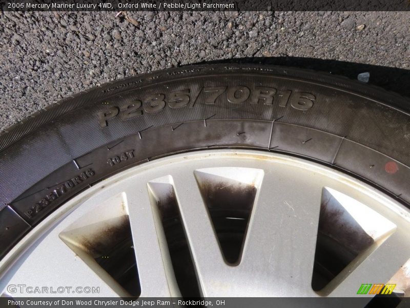 Oxford White / Pebble/Light Parchment 2006 Mercury Mariner Luxury 4WD
