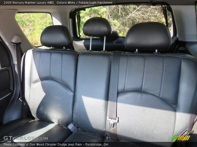 Oxford White / Pebble/Light Parchment 2006 Mercury Mariner Luxury 4WD