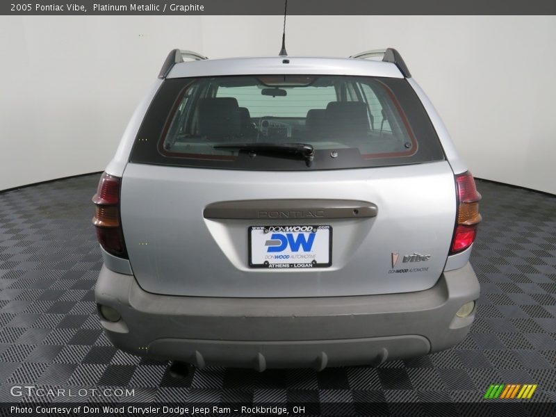 Platinum Metallic / Graphite 2005 Pontiac Vibe