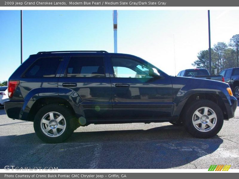 Modern Blue Pearl / Medium Slate Gray/Dark Slate Gray 2009 Jeep Grand Cherokee Laredo