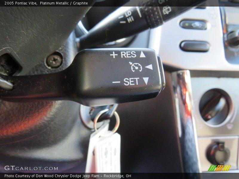 Platinum Metallic / Graphite 2005 Pontiac Vibe