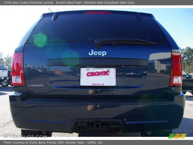 Modern Blue Pearl / Medium Slate Gray/Dark Slate Gray 2009 Jeep Grand Cherokee Laredo