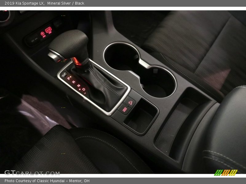 Mineral Silver / Black 2019 Kia Sportage LX