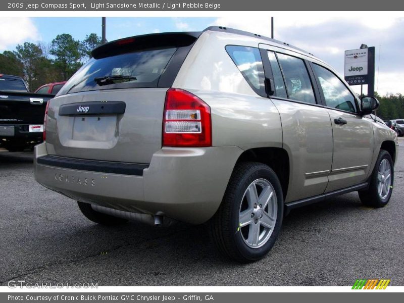 Light Sandstone Metallic / Light Pebble Beige 2009 Jeep Compass Sport