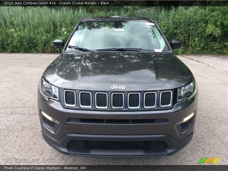 Granite Crystal Metallic / Black 2019 Jeep Compass Sport 4x4