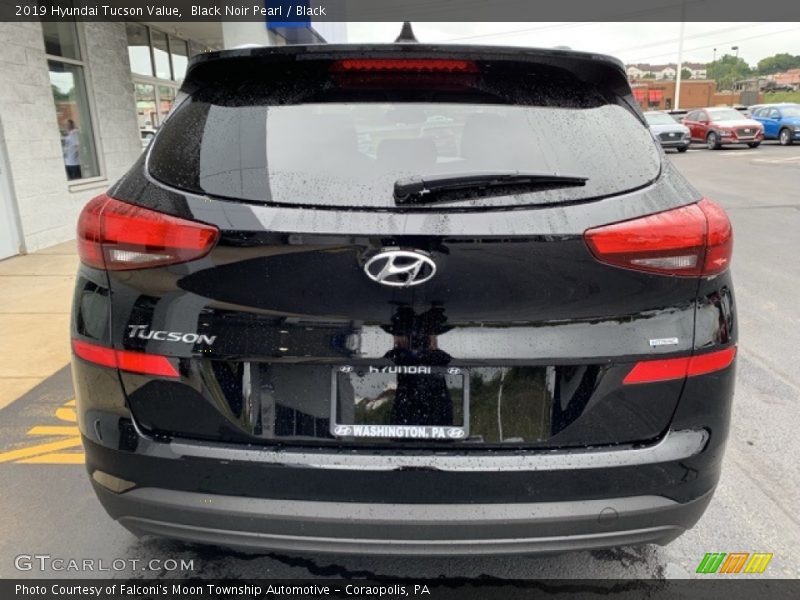 Black Noir Pearl / Black 2019 Hyundai Tucson Value
