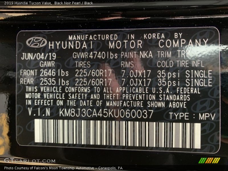 Black Noir Pearl / Black 2019 Hyundai Tucson Value