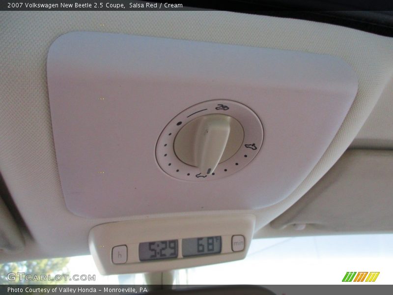 Salsa Red / Cream 2007 Volkswagen New Beetle 2.5 Coupe
