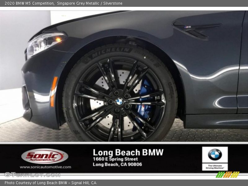 Singapore Grey Metallic / Silverstone 2020 BMW M5 Competition