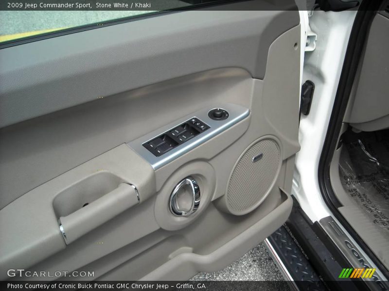 Stone White / Khaki 2009 Jeep Commander Sport