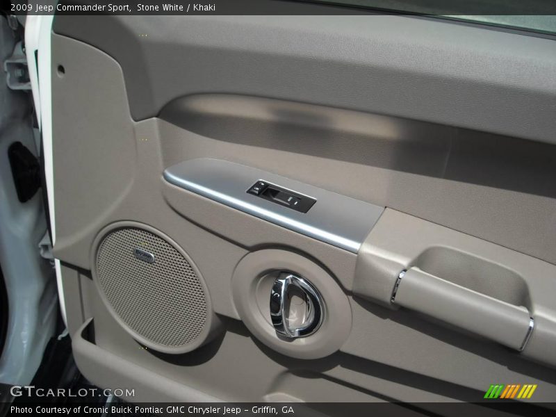 Stone White / Khaki 2009 Jeep Commander Sport