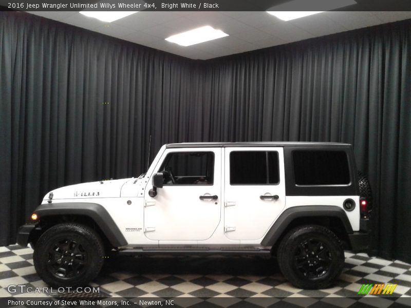 Bright White / Black 2016 Jeep Wrangler Unlimited Willys Wheeler 4x4