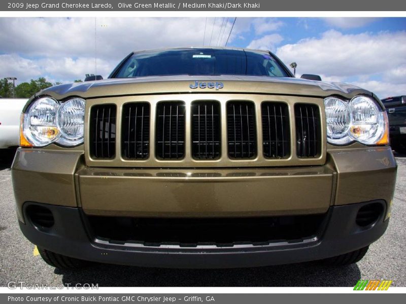 Olive Green Metallic / Medium Khaki/Dark Khaki 2009 Jeep Grand Cherokee Laredo