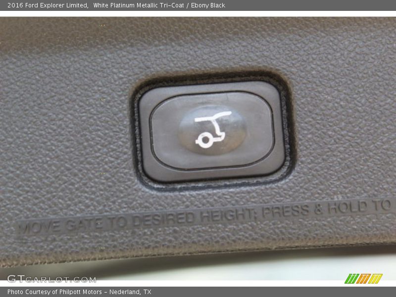 White Platinum Metallic Tri-Coat / Ebony Black 2016 Ford Explorer Limited