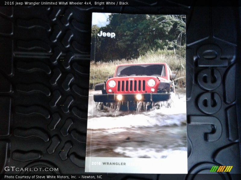 Bright White / Black 2016 Jeep Wrangler Unlimited Willys Wheeler 4x4