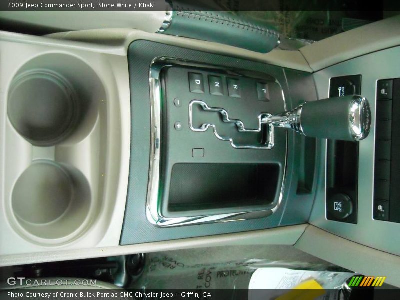 Stone White / Khaki 2009 Jeep Commander Sport