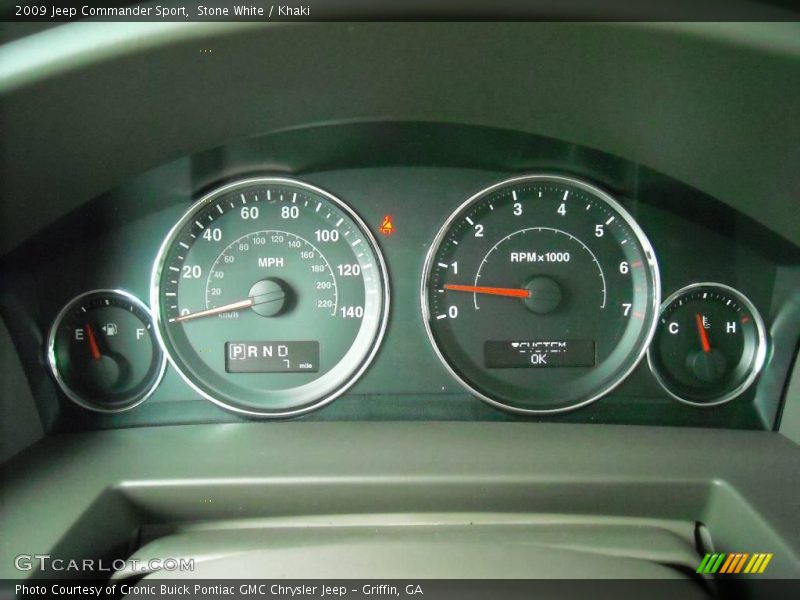 Stone White / Khaki 2009 Jeep Commander Sport