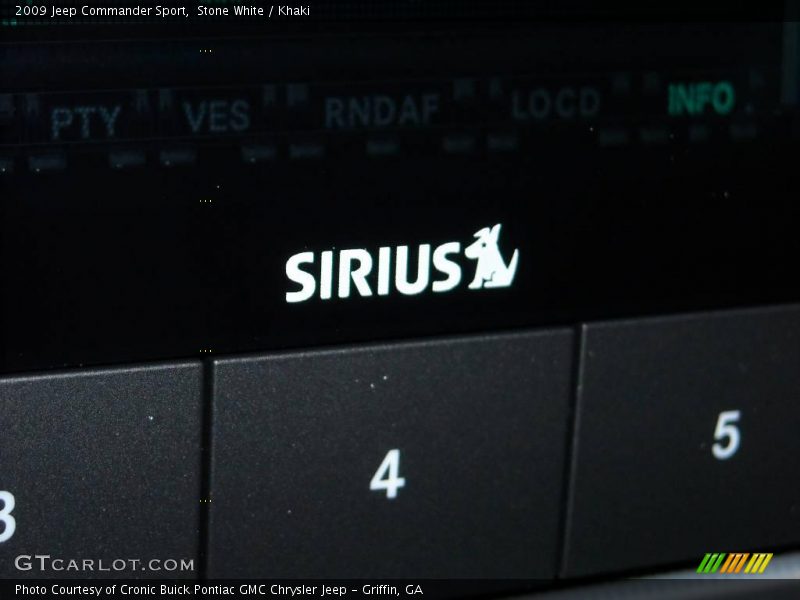 Stone White / Khaki 2009 Jeep Commander Sport