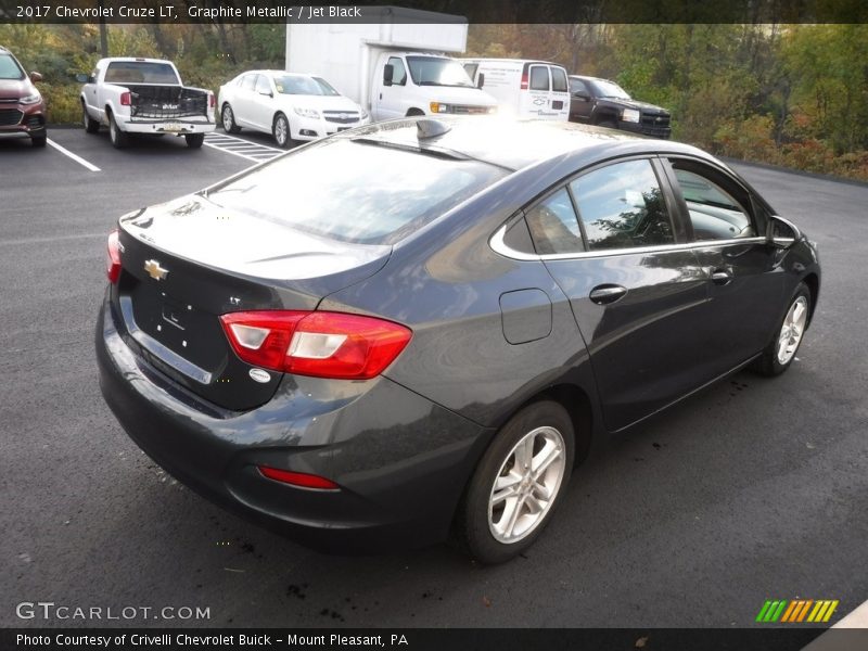 Graphite Metallic / Jet Black 2017 Chevrolet Cruze LT