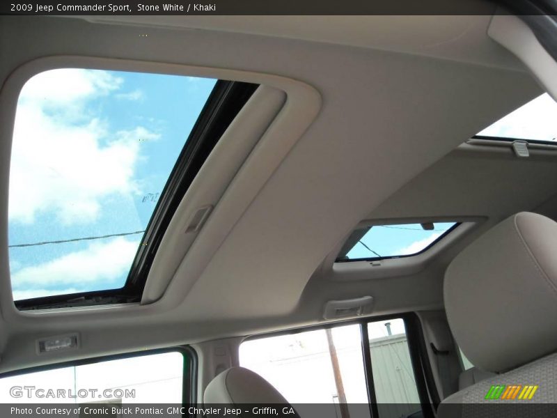 Stone White / Khaki 2009 Jeep Commander Sport