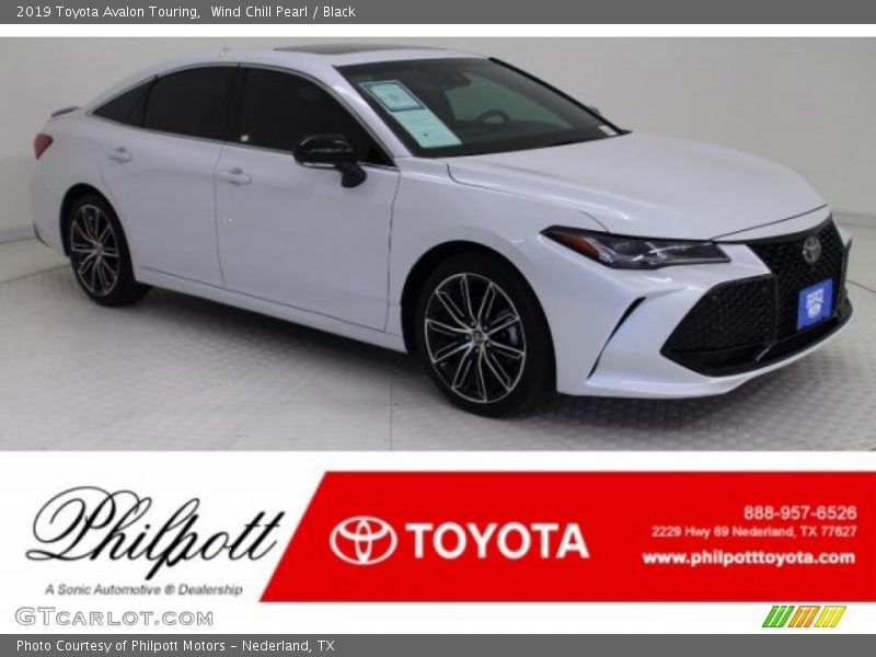 Wind Chill Pearl / Black 2019 Toyota Avalon Touring