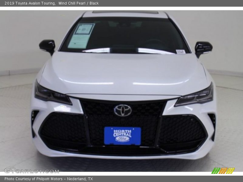 Wind Chill Pearl / Black 2019 Toyota Avalon Touring