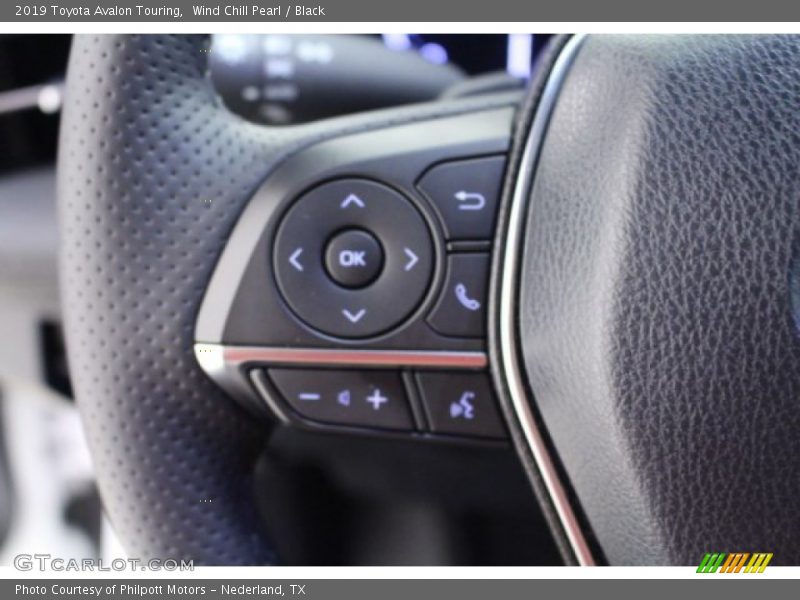 Wind Chill Pearl / Black 2019 Toyota Avalon Touring