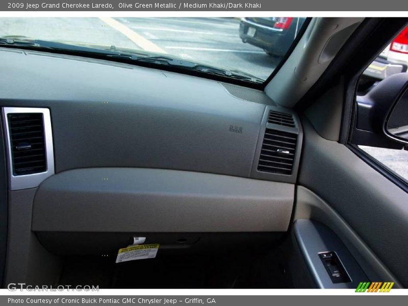 Olive Green Metallic / Medium Khaki/Dark Khaki 2009 Jeep Grand Cherokee Laredo