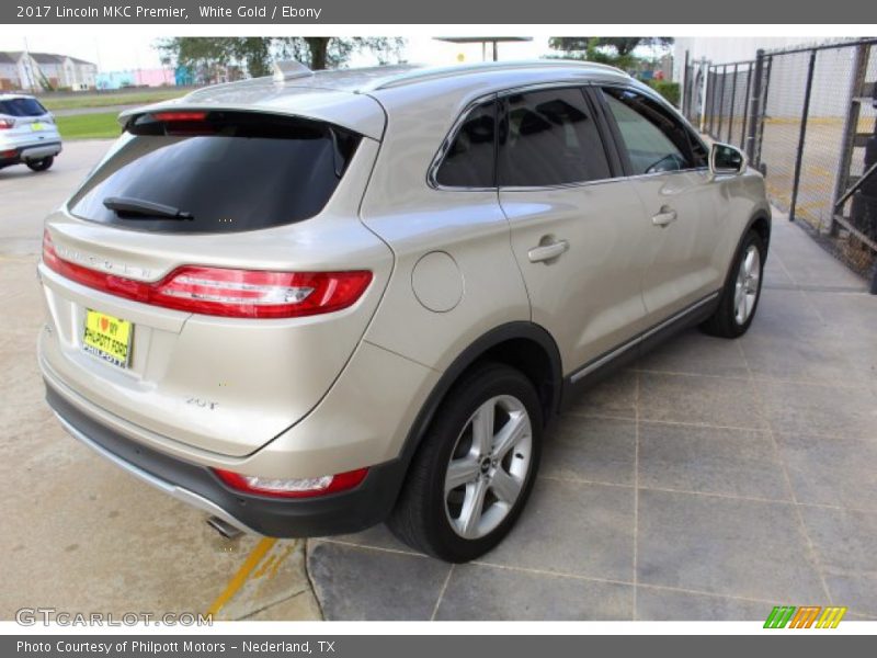 White Gold / Ebony 2017 Lincoln MKC Premier