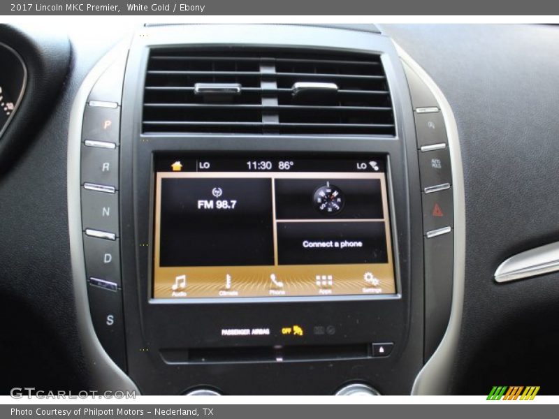 White Gold / Ebony 2017 Lincoln MKC Premier