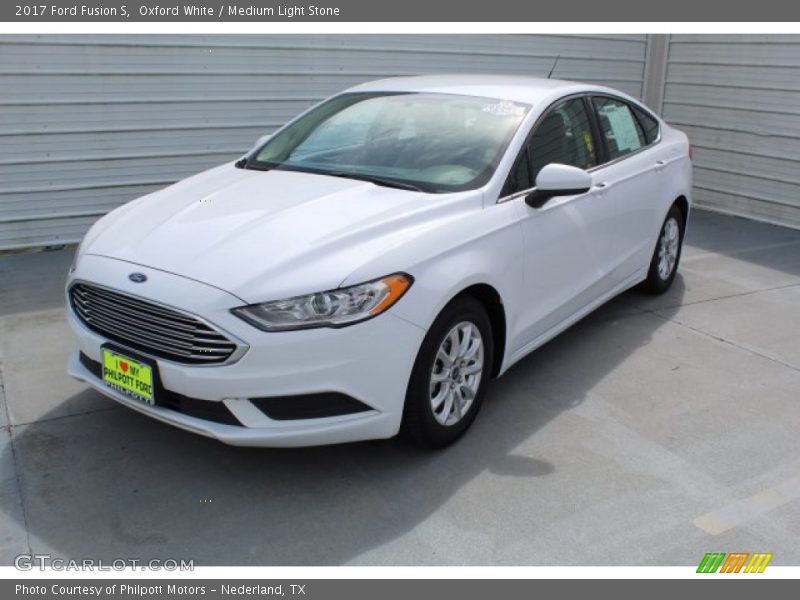 Oxford White / Medium Light Stone 2017 Ford Fusion S