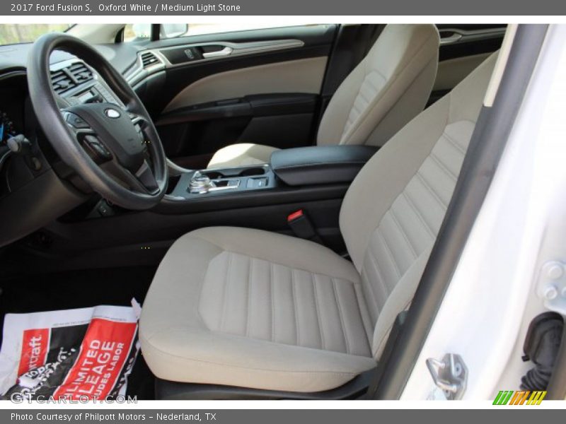 Oxford White / Medium Light Stone 2017 Ford Fusion S