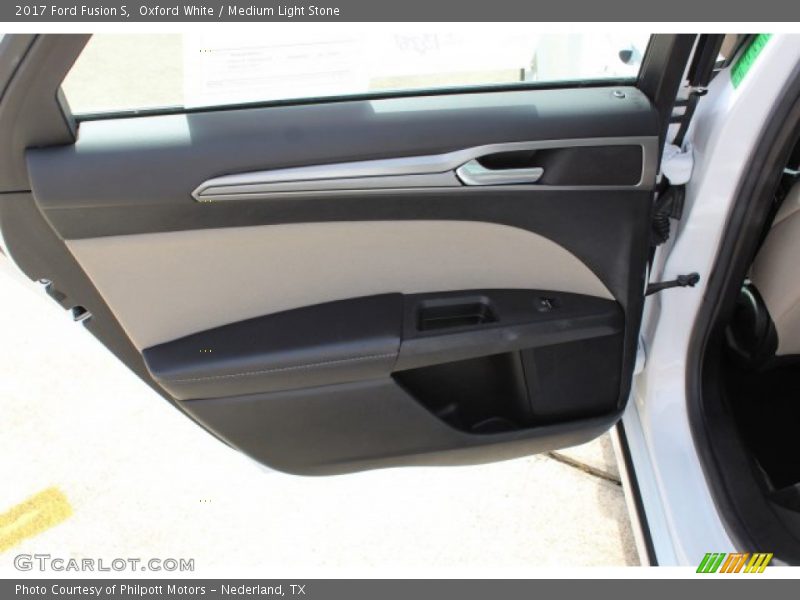 Oxford White / Medium Light Stone 2017 Ford Fusion S