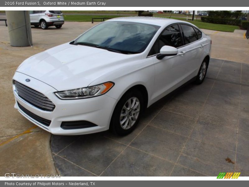 Oxford White / Medium Earth Gray 2016 Ford Fusion S