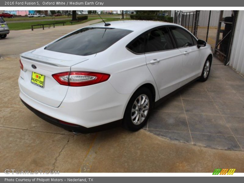Oxford White / Medium Earth Gray 2016 Ford Fusion S