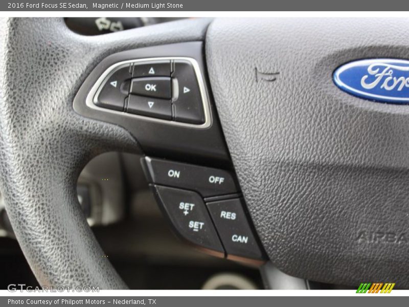 Magnetic / Medium Light Stone 2016 Ford Focus SE Sedan