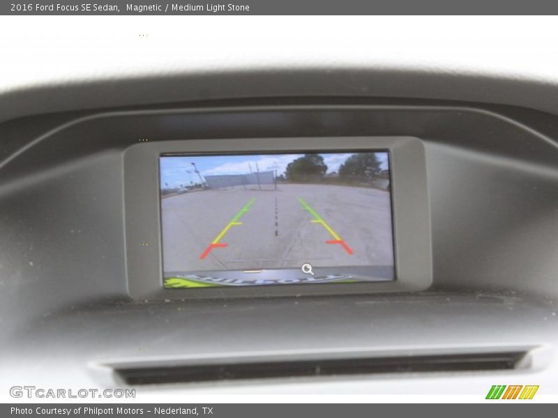Magnetic / Medium Light Stone 2016 Ford Focus SE Sedan