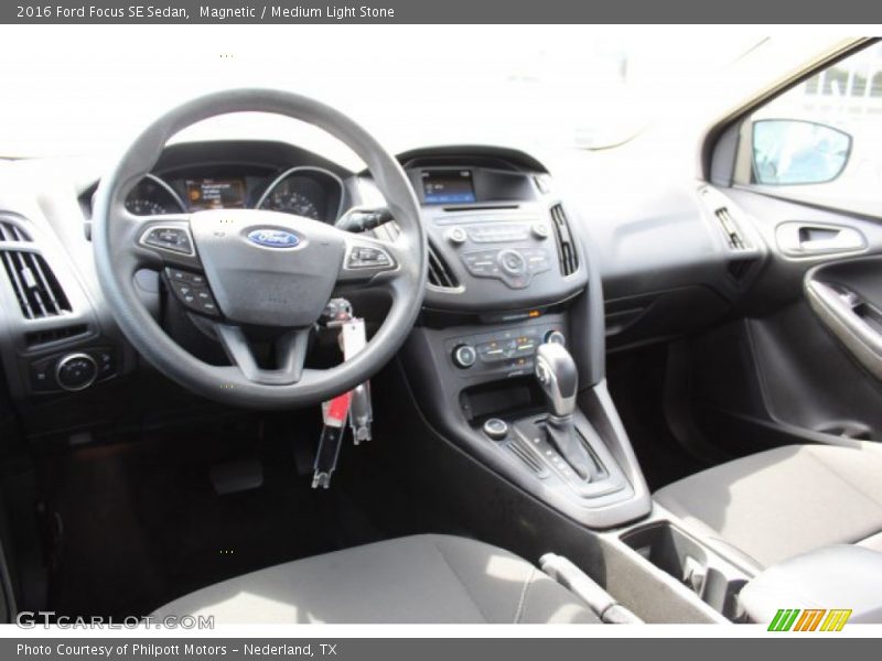 Magnetic / Medium Light Stone 2016 Ford Focus SE Sedan